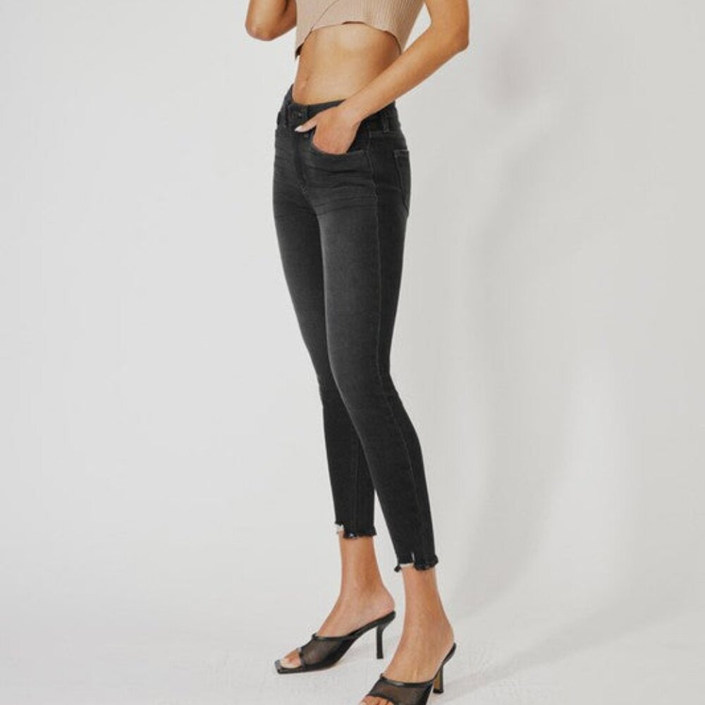 KANCAN Leo High Rise Ankle Skinny
